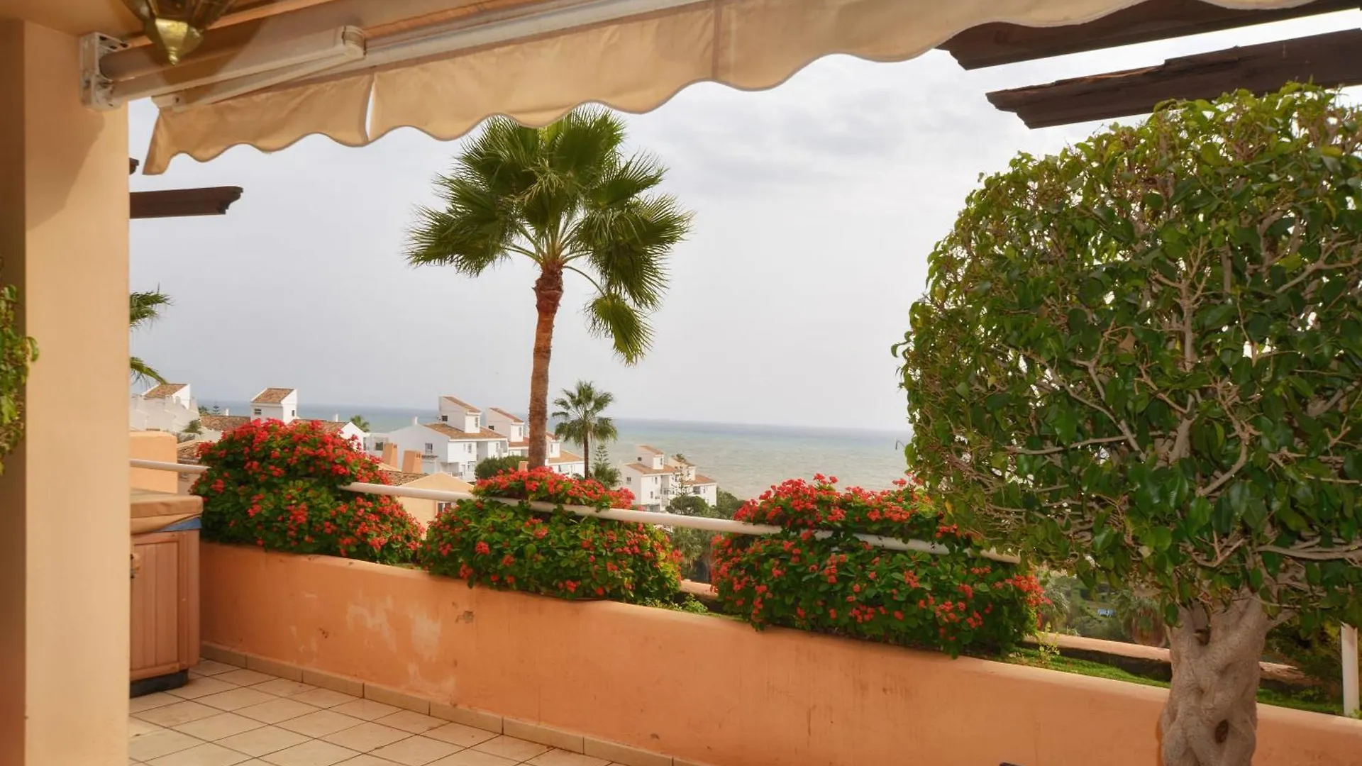 Malibu Mansions Sea View Siute Jacuzzi Malaga Mijas Fuengirola Spain El Faro